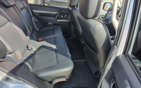 Mitsubishi Pajero IV, 2011 год, 2 345 678 рублей, 8 фотография