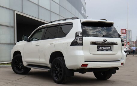 Toyota Land Cruiser Prado 150 рестайлинг 2, 2021 год, 5 880 000 рублей, 7 фотография