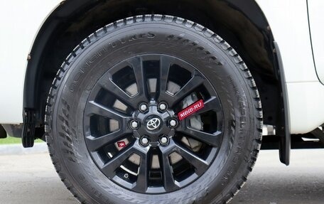 Toyota Land Cruiser Prado 150 рестайлинг 2, 2021 год, 5 880 000 рублей, 9 фотография