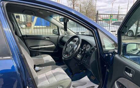 Honda Stream I рестайлинг, 2005 год, 849 999 рублей, 13 фотография