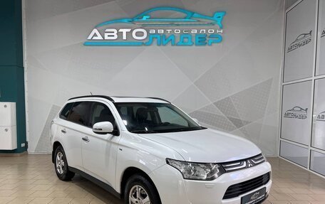 Mitsubishi Outlander III рестайлинг 3, 2013 год, 2 149 000 рублей, 2 фотография