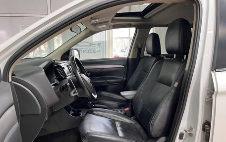 Mitsubishi Outlander III рестайлинг 3, 2013 год, 2 149 000 рублей, 22 фотография