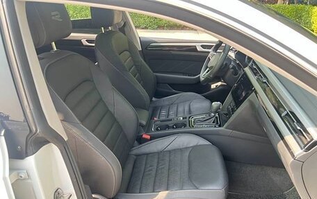 Volkswagen Passat CC, 2022 год, 3 110 000 рублей, 11 фотография