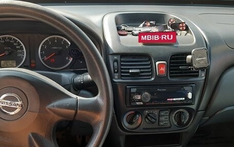 Nissan Almera, 2005 год, 200 000 рублей, 11 фотография