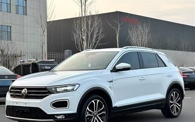 Volkswagen T-Roc I, 2022 год, 1 730 000 рублей, 1 фотография