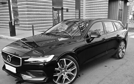 Volvo V60 II, 2020 год, 3 261 000 рублей, 9 фотография