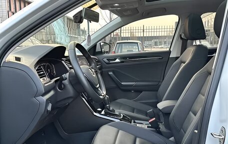 Volkswagen T-Roc I, 2022 год, 1 730 000 рублей, 6 фотография