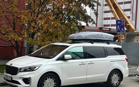 KIA Carnival III, 2018 год, 3 100 000 рублей, 3 фотография