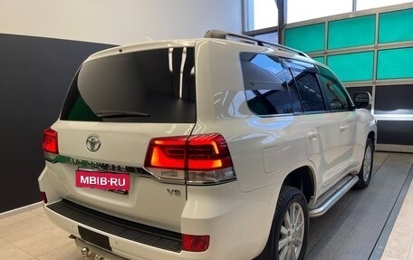 Toyota Land Cruiser 200, 2018 год, 6 500 000 рублей, 6 фотография