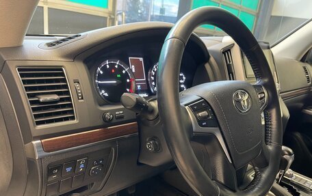 Toyota Land Cruiser 200, 2018 год, 6 500 000 рублей, 13 фотография