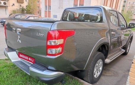 Mitsubishi L200 IV рестайлинг, 2017 год, 2 500 000 рублей, 2 фотография