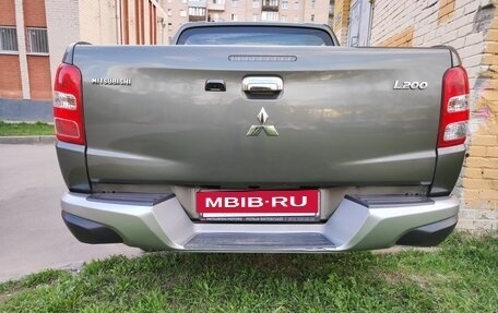 Mitsubishi L200 IV рестайлинг, 2017 год, 2 500 000 рублей, 4 фотография