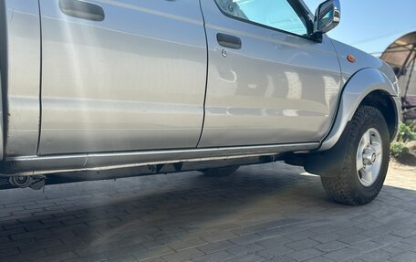 Nissan NP300, 2013 год, 1 290 000 рублей, 6 фотография