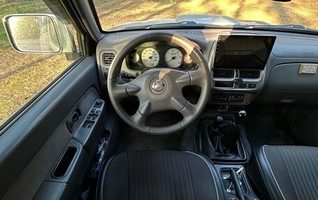 Nissan NP300, 2013 год, 1 290 000 рублей, 7 фотография