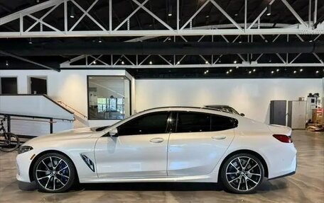 BMW 8 серия, 2022 год, 6 800 000 рублей, 4 фотография