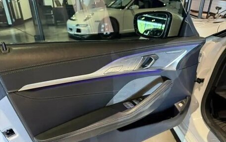 BMW 8 серия, 2022 год, 6 800 000 рублей, 9 фотография