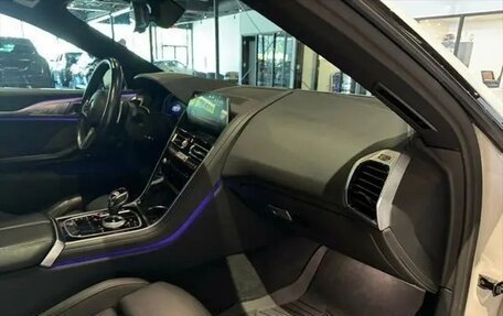 BMW 8 серия, 2022 год, 6 800 000 рублей, 28 фотография
