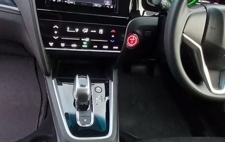 Honda Shuttle II, 2018 год, 1 350 000 рублей, 7 фотография