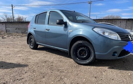Renault Sandero I, 2012 год, 550 000 рублей, 2 фотография
