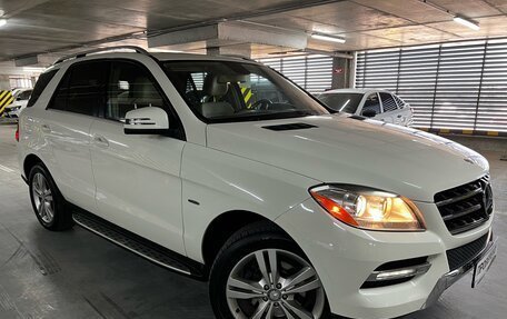 Mercedes-Benz M-Класс, 2011 год, 1 750 000 рублей, 3 фотография