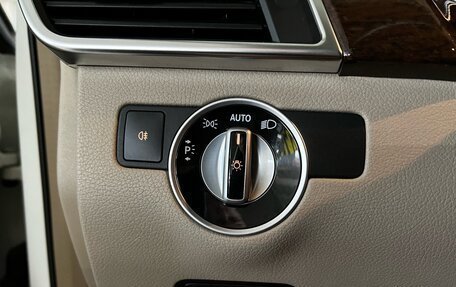 Mercedes-Benz M-Класс, 2011 год, 1 750 000 рублей, 21 фотография