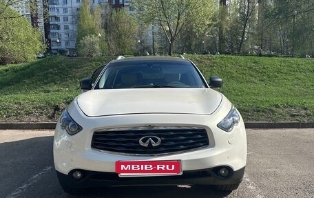 Infiniti FX II, 2010 год, 2 100 000 рублей, 2 фотография