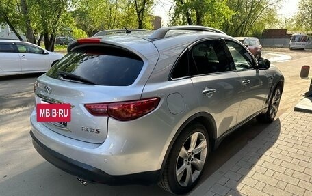 Infiniti FX II, 2010 год, 1 700 000 рублей, 4 фотография