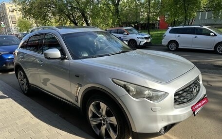 Infiniti FX II, 2010 год, 1 700 000 рублей, 2 фотография