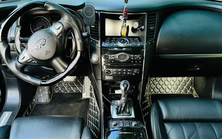 Infiniti FX II, 2011 год, 2 150 000 рублей, 22 фотография