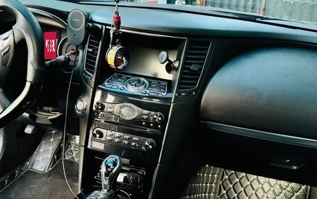 Infiniti FX II, 2011 год, 2 150 000 рублей, 28 фотография
