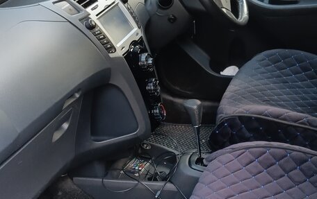 Toyota Vitz, 2006 год, 690 000 рублей, 4 фотография