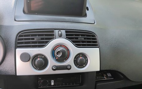 Renault Kangoo II рестайлинг, 2013 год, 950 000 рублей, 19 фотография