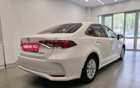 Toyota Corolla, 2021 год, 2 070 000 рублей, 4 фотография
