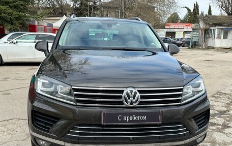 Volkswagen Touareg III, 2017 год, 3 870 000 рублей, 2 фотография
