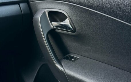 Volkswagen Polo VI (EU Market), 2012 год, 699 000 рублей, 23 фотография