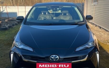 Toyota Prius IV XW50, 2019 год, 1 800 000 рублей, 15 фотография