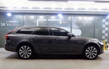 Volvo V90 Cross Country I рестайлинг, 2021 год, 3 728 000 рублей, 3 фотография