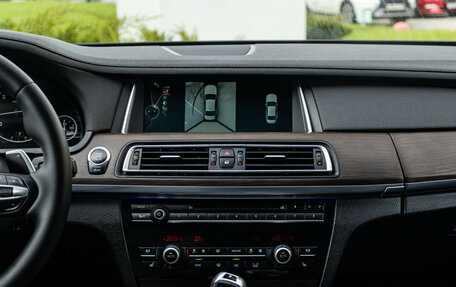 BMW 7 серия, 2013 год, 2 190 000 рублей, 19 фотография