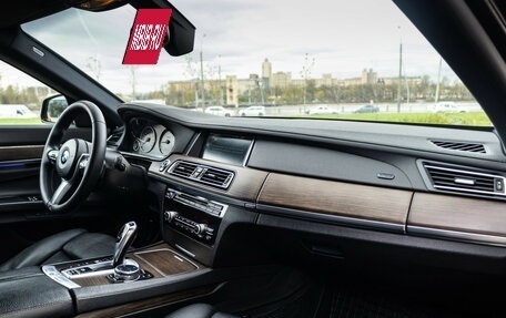 BMW 7 серия, 2013 год, 2 190 000 рублей, 11 фотография