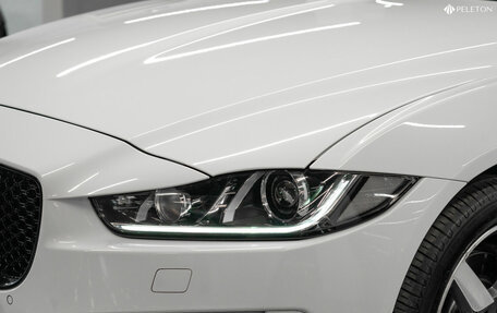 Jaguar XE I рестайлинг, 2016 год, 2 460 000 рублей, 29 фотография