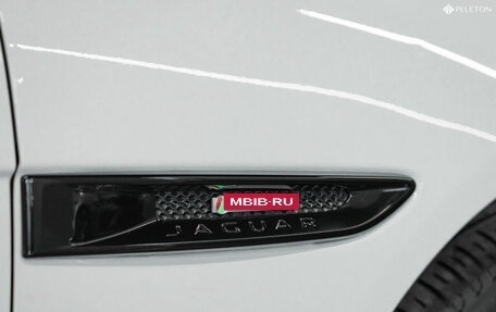 Jaguar XE I рестайлинг, 2016 год, 2 460 000 рублей, 31 фотография