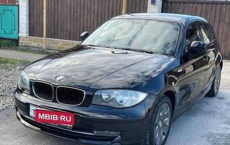 BMW 1 серия, 2011 год, 1 055 000 рублей, 4 фотография