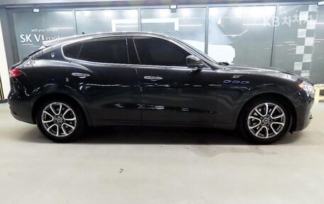 Maserati Levante I, 2022 год, 4 780 000 рублей, 3 фотография
