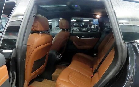 Maserati Levante I, 2022 год, 4 780 000 рублей, 7 фотография