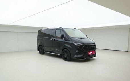 Ford Tourneo Custom I рестайлинг, 2024 год, 5 741 000 рублей, 1 фотография