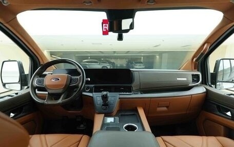 Ford Tourneo Custom I рестайлинг, 2024 год, 5 741 000 рублей, 17 фотография