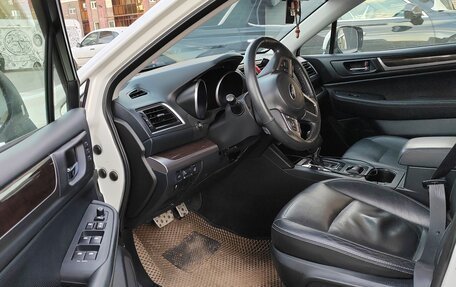 Subaru Outback IV рестайлинг, 2017 год, 2 720 000 рублей, 12 фотография