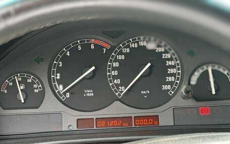BMW 8 серия, 1992 год, 17 000 000 рублей, 17 фотография