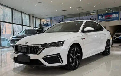 Skoda Octavia IV, 2022 год, 2 100 000 рублей, 1 фотография