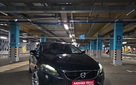 Volvo V40 II рестайлинг, 2014 год, 1 650 000 рублей, 1 фотография